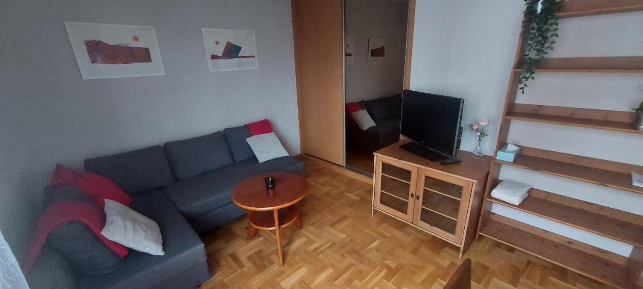 K2013 Astra Grand-tourist Apartament